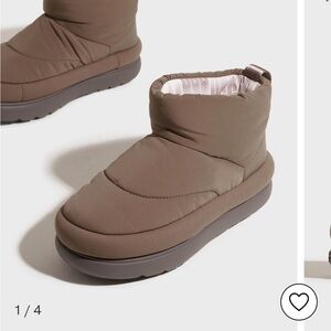 UGG Classic Maxi Brown Puffer Boots